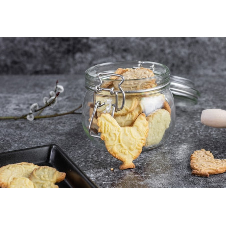 biscotti-stampino-in-piedi-gallina-pasqua