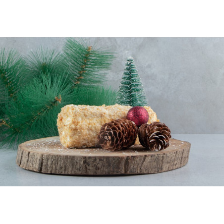 espositore-torta-natalizia-in-tronco-di-legno
