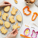 pasta frolla e formine per biscotti pasquali