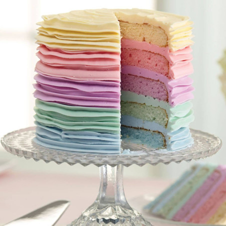 torta a strati pastello
