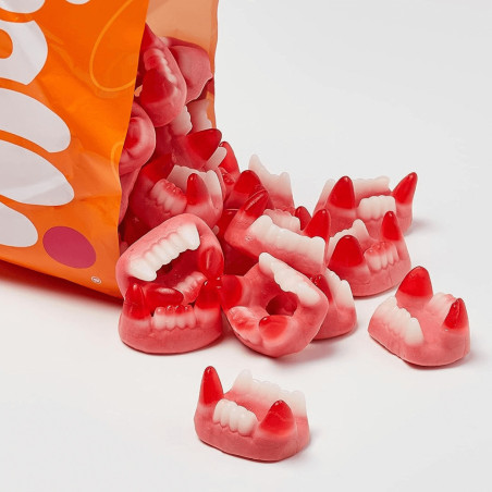 caramelle dai denti da vampiro
