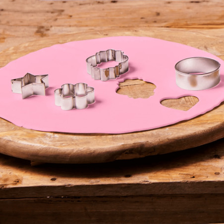 funcakes-rosa-pasta-di-zucchero-rotolo