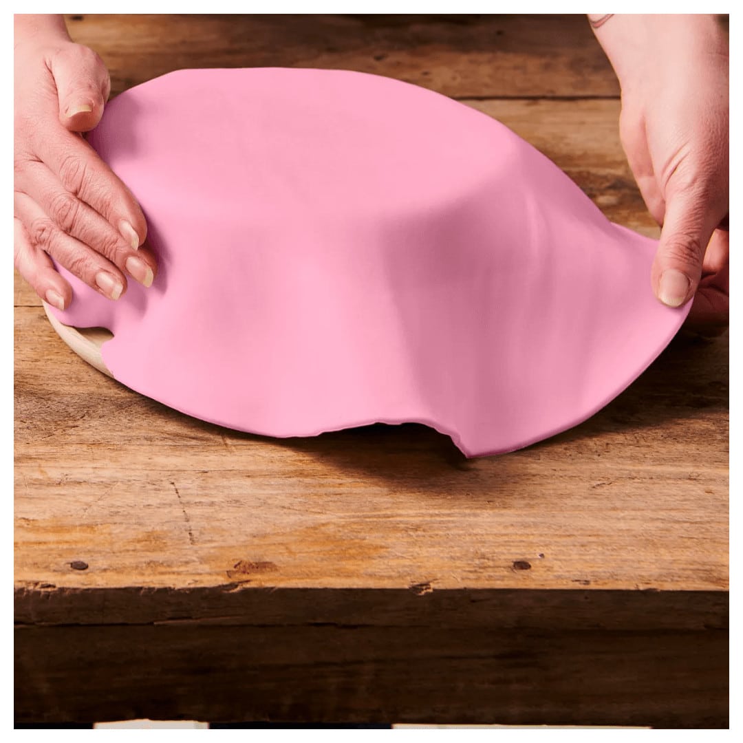 roller-pate-a-sucre-rose-funcakes.jpg