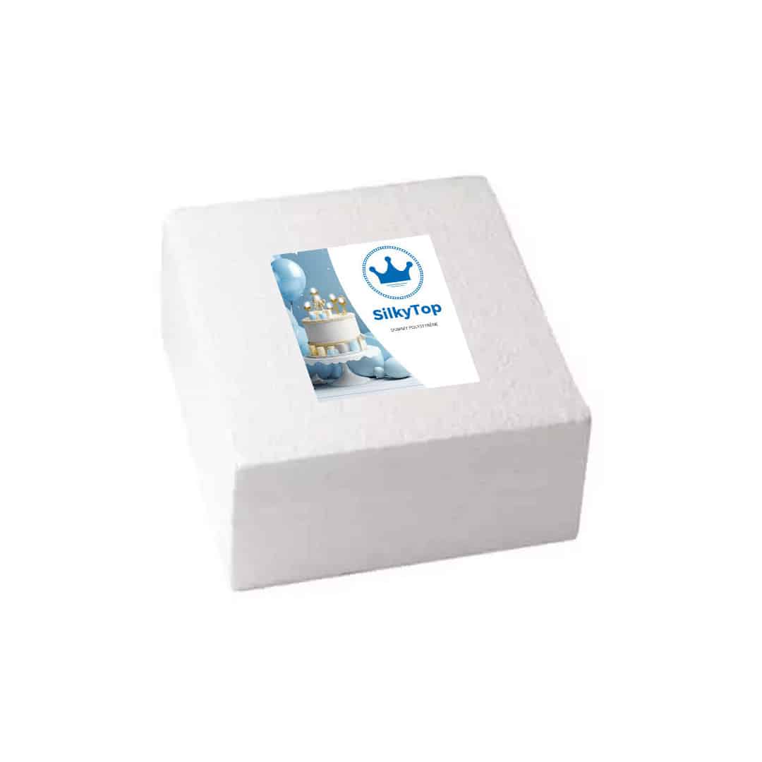 torta fittizia quadrata alta 10 cm con parte superiore setosa