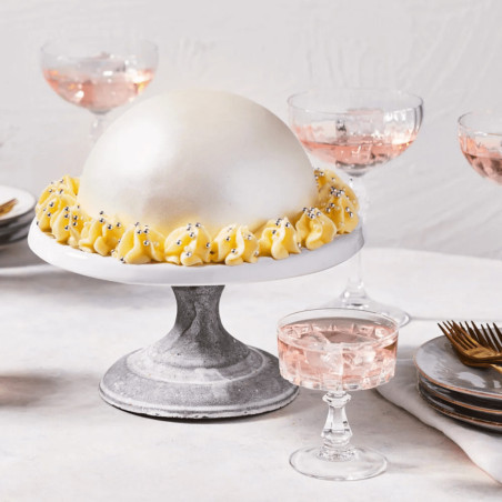 decorazione di torte con spray lucido perlato