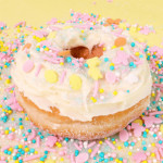 ciambella decorata con confettini