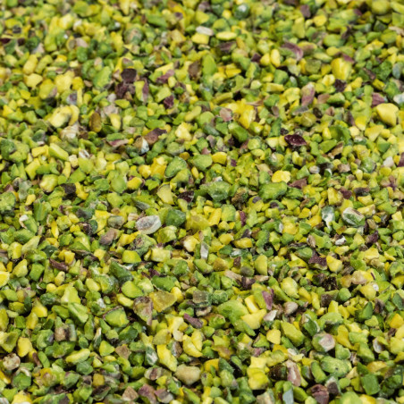 pistacchio tritato e sgusciato