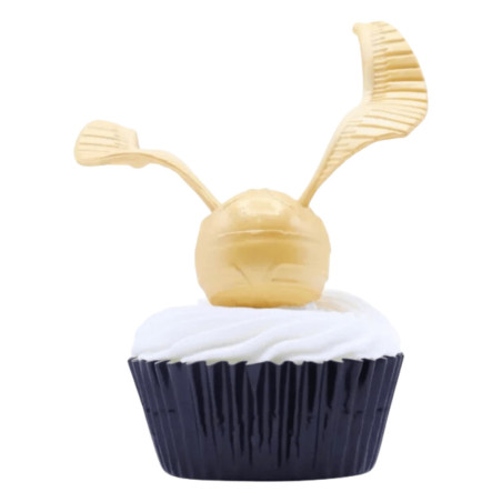 modellazione del boccino d'oro su un cupcake