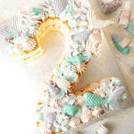 torta con il numero della sirena