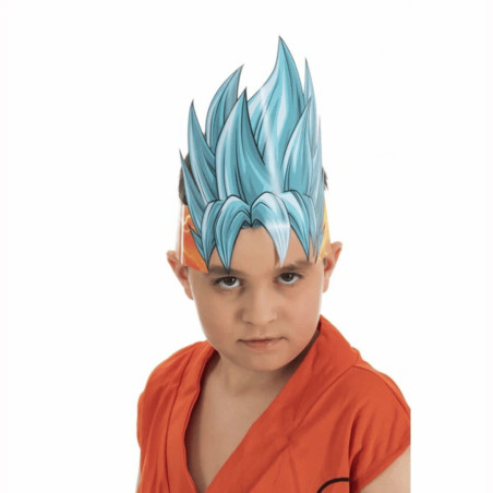 bambino con copricapo di sfera del drago