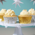 cupcake decorato con scatola dorata