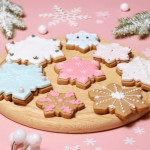 biscotti decorati con fiocchi di neve