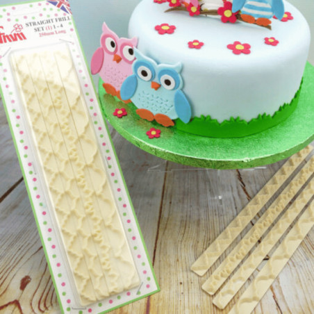 torta decorata con 4-cutter-borders-FMM