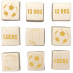 Marshmallow personalizzati a forma di pallone da calcio incisi