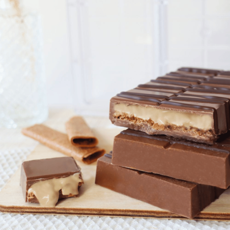 tavoletta di cioccolato ripiena di crema alla nocciola