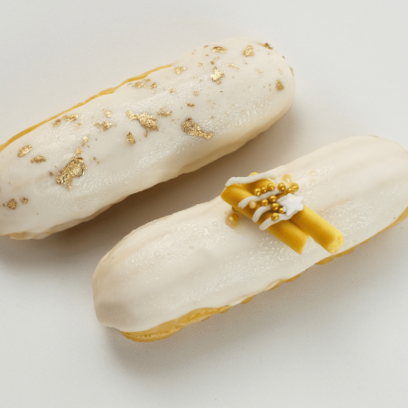 éclair con glassa alla vaniglia