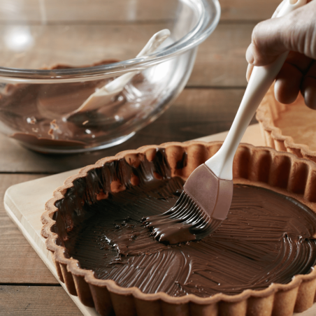 ganache al cioccolato nella base della crostata