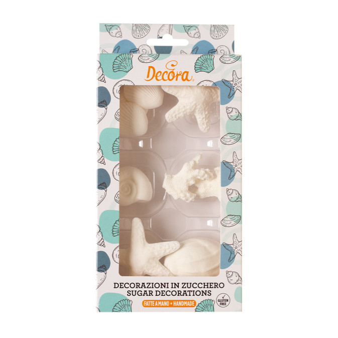 Cake design con 9 conchiglie di zucchero bianco