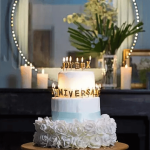 Candele dorate “buon compleanno”.