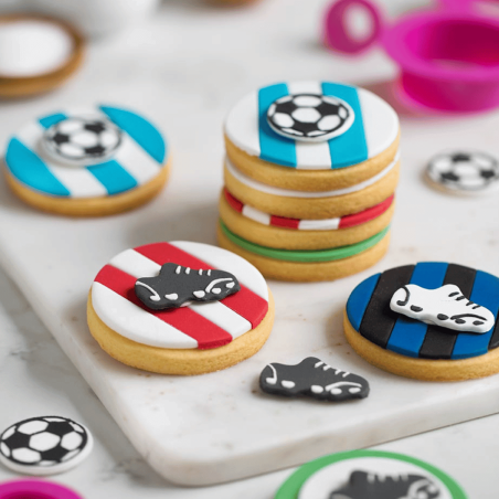 decorazioni di zucchero a tema calcistico per biscotti di pasta frolla