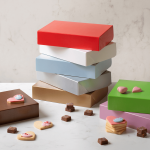 scatole per biscotti in cartone rigido colorato