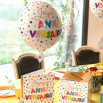 Buon compleanno con palloncino a elio