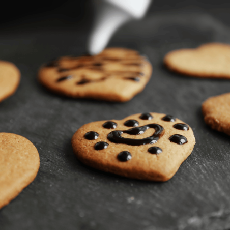 biscotti decorati a forma di tubo di cioccolato