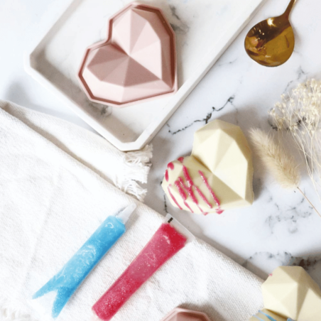 Penna commestibile per decorare torte in modo facile e femminile.