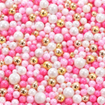 perle di zucchero dorate, rosa e bianche