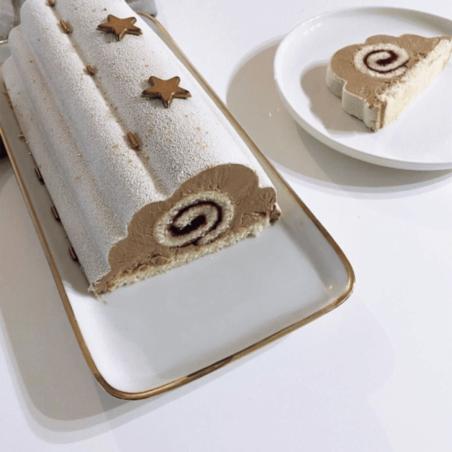 Idea per un tronchetto di Natale utilizzando uno stampo a forma di nuvola di Cécoa Paris.