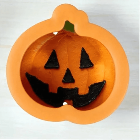 Tagliabiscotti a forma di zucca di Halloween Wilton - 9 cm