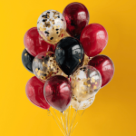 Palloncini con coriandoli dorati per un arco di palloncini