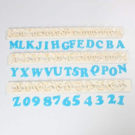 3-Regole-alfabeto-+-numeri-maiuscole