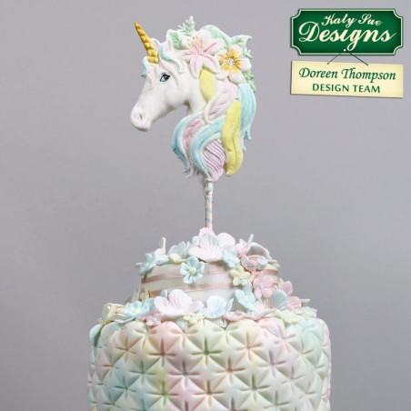 torta-unicorno-in-pasta-di-zucchero