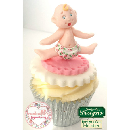 baby-modellare-in-pasta-di-zucchero